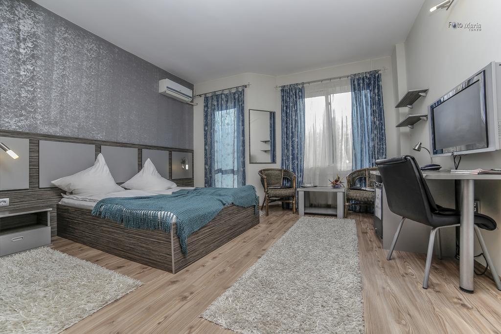 Hotel Golden Spirit Băile Herculane Habitación foto