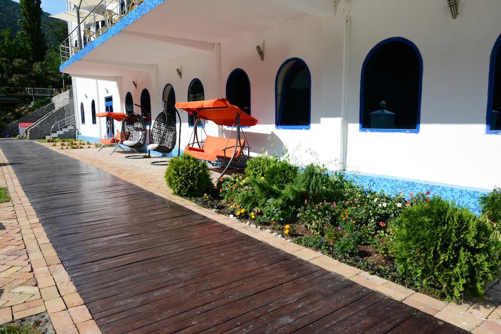 Hotel Golden Spirit Băile Herculane Exterior foto